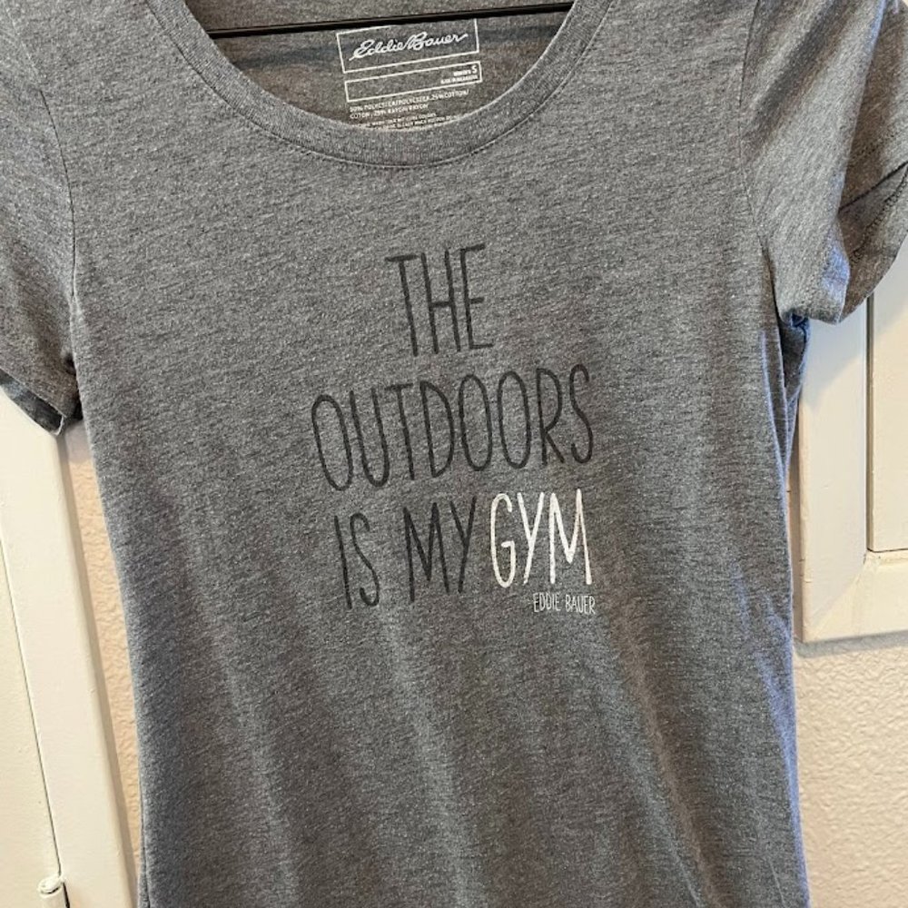 Eddie Bauer “The Outdoors is my gym” tee shirt, small